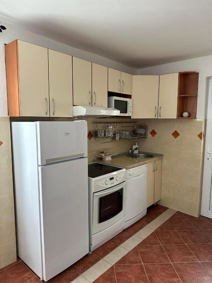 Apartmani Emily & Jully Niksic Exterior photo